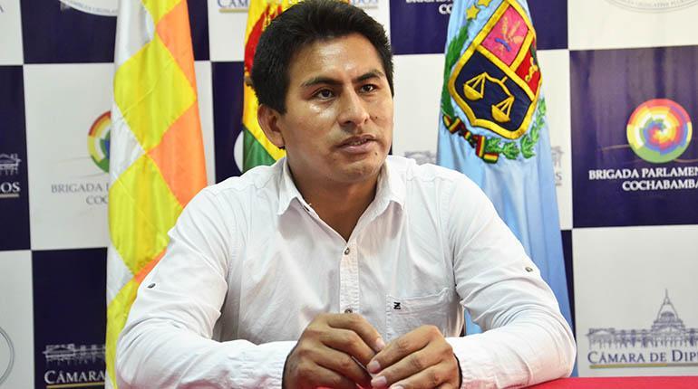 Arispe retrocede, se arrepiente y dice que sus amenazas fueron “desatinadas y desproporcionadas”