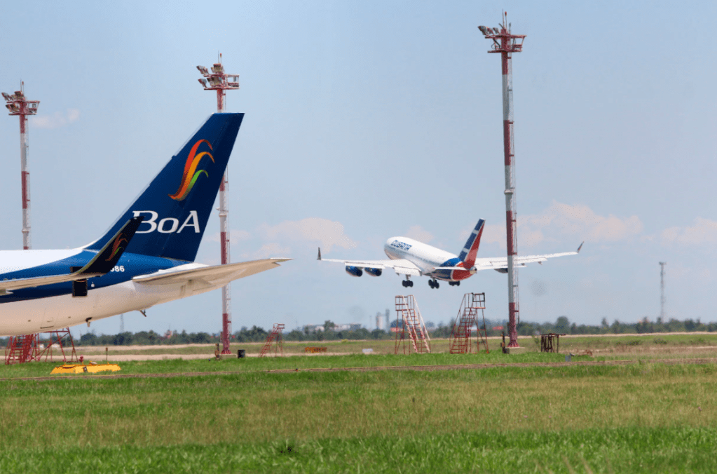 Gobierno admite problemas que genera BoA e intenta atraer nuevas&nbsp;aerolíneas